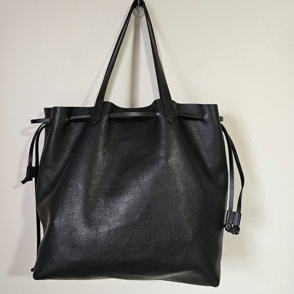 EUC MADEWELL BLACK LEATHER TRANSPORT DRAWSTRING TOTE LARGE - Picture 1 of 16